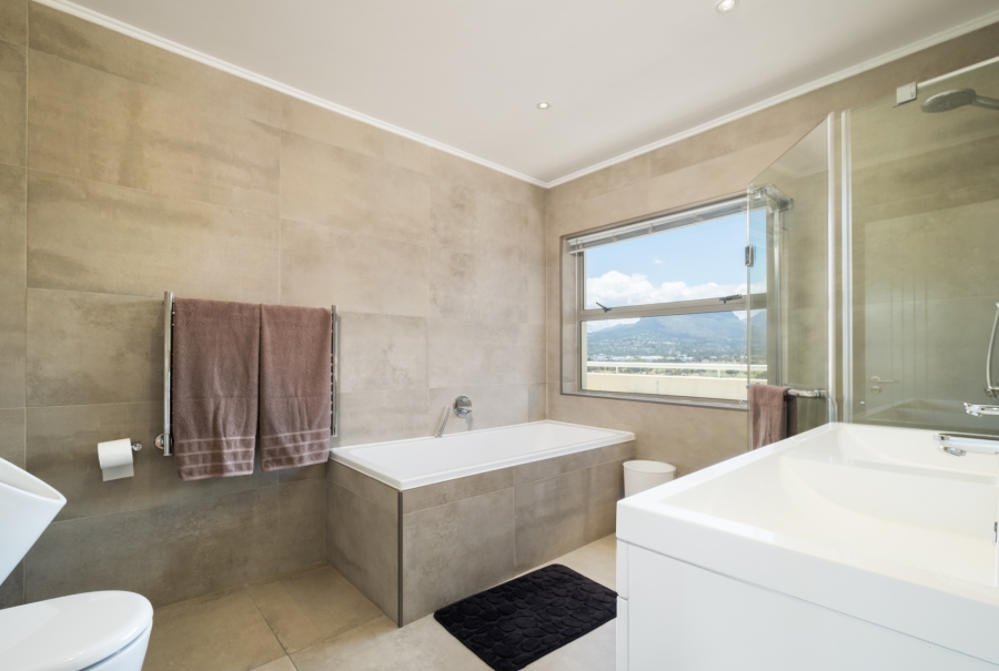 3 Bedroom Property for Sale in Strand North Western Cape